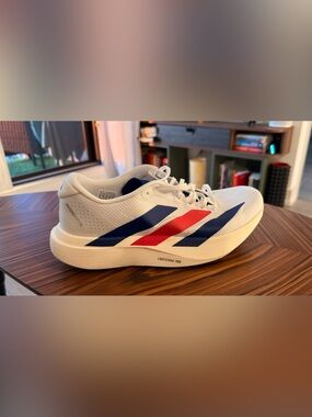 Adidas Adizero Evo SL – Size US 8 (EU 41⅓) – New